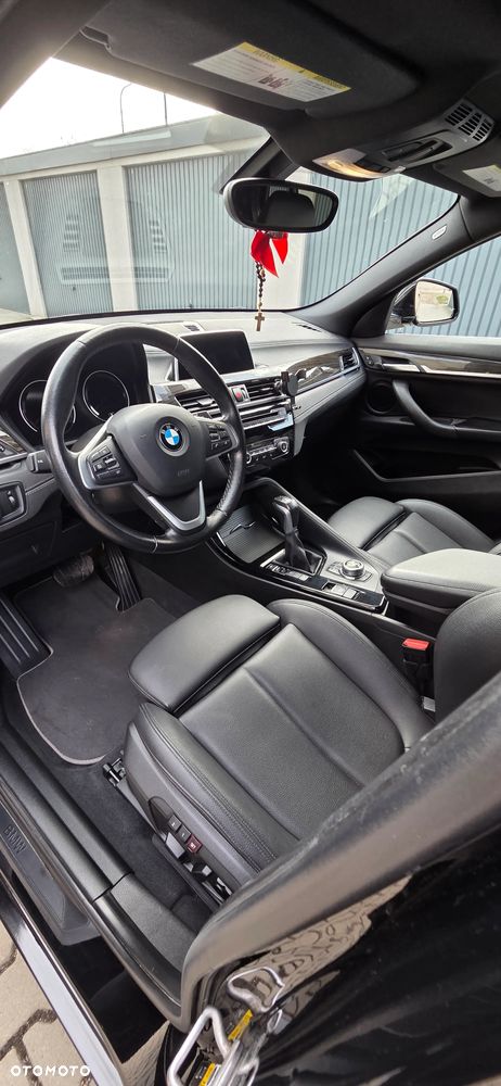 BMW X2 xDrive20i Advantage Plus - 9