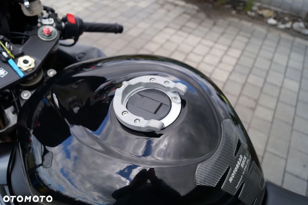 Suzuki GSX-R - 14