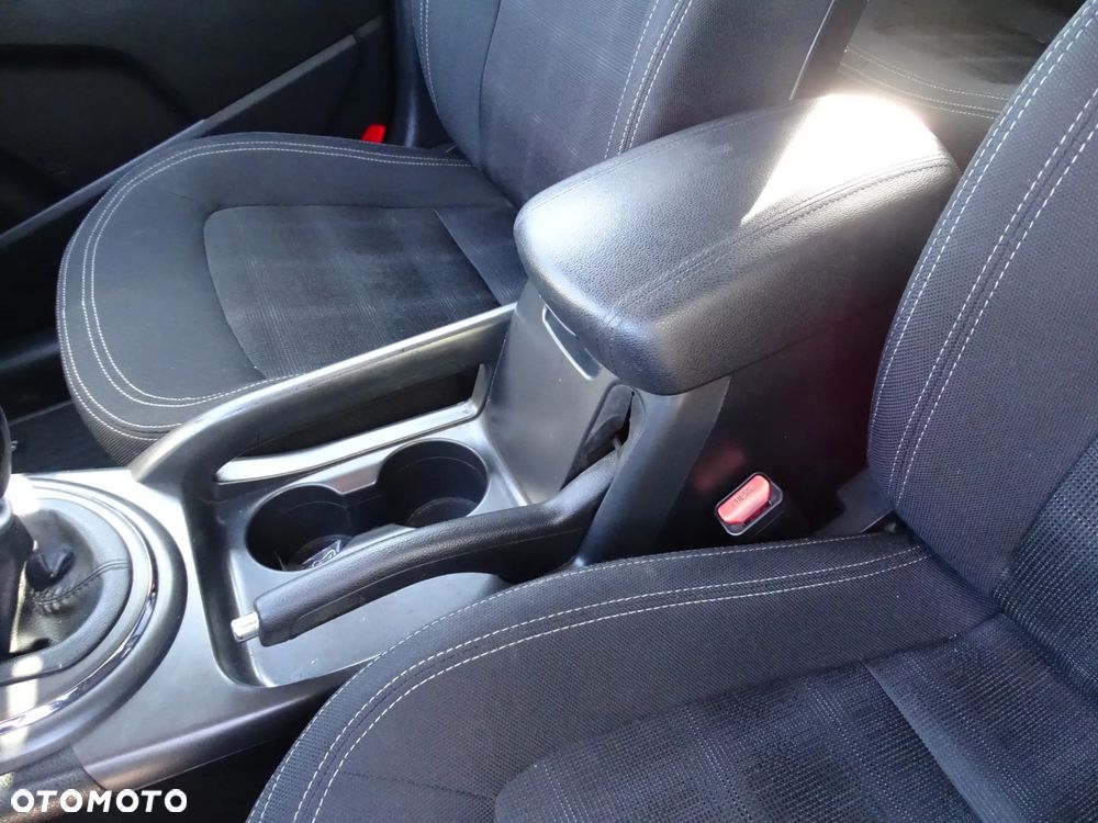 Kia Sportage 1.7 CRDI 2WD ISG Dream-Team Edition - 26