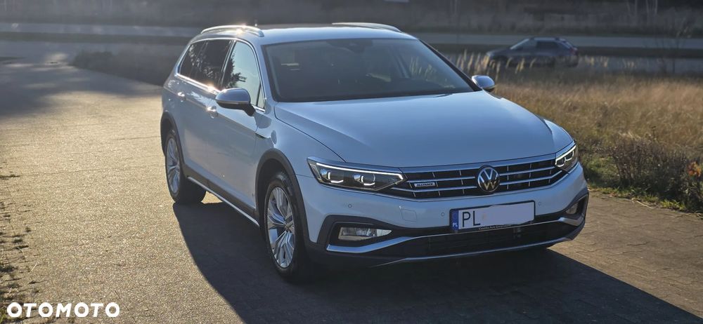 Volkswagen Passat Alltrack - 1