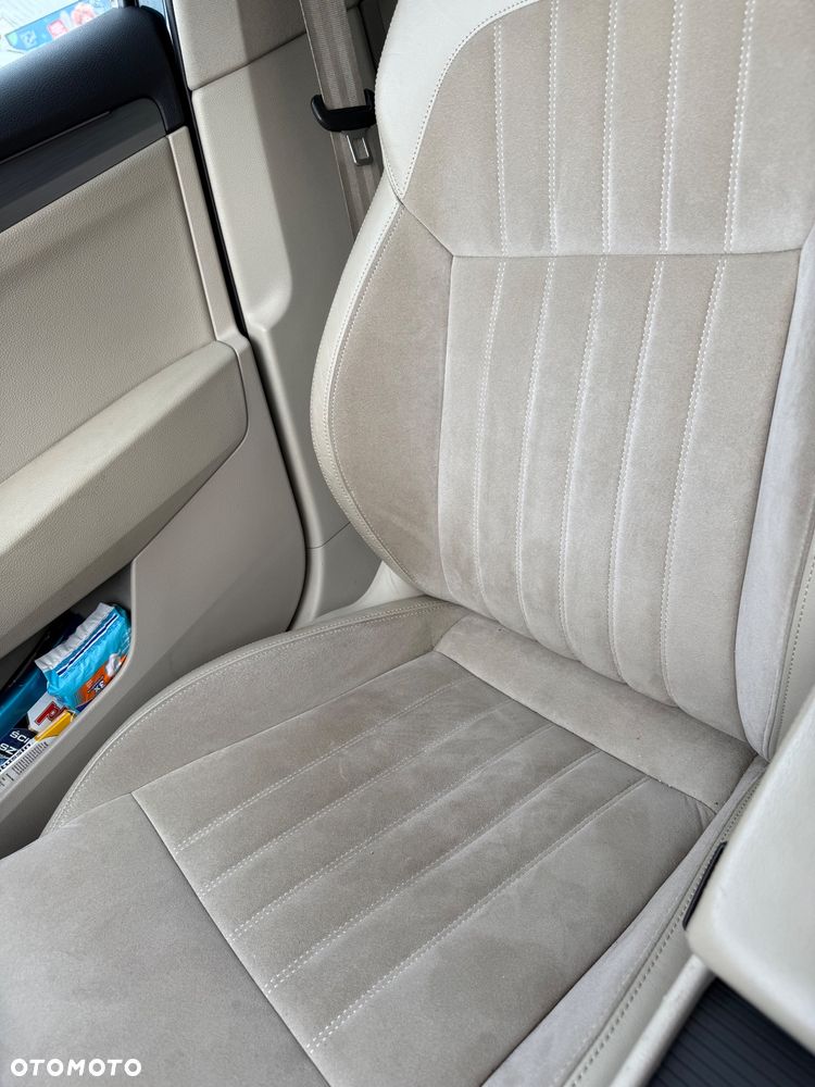 Skoda Superb 2.0 TDI DSG Style - 9