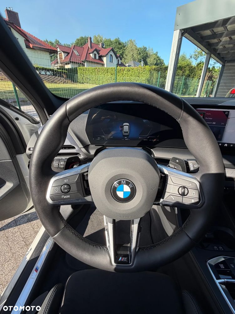BMW Seria 1 120 mHEV - 8