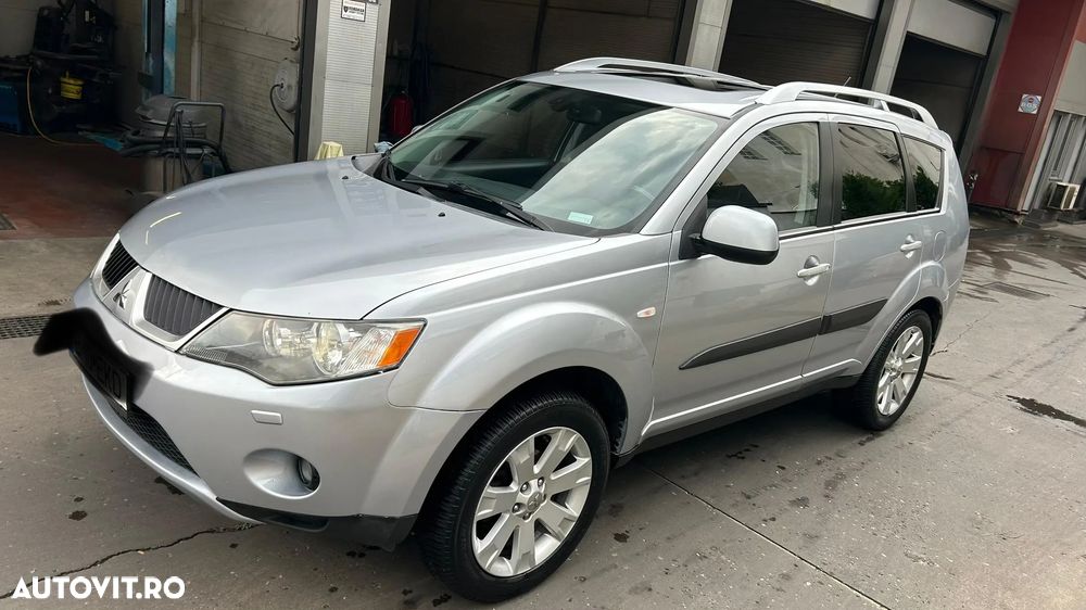Mitsubishi Outlander 2.2 DI-D Intense + - 2