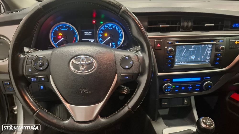 Toyota Auris - 13