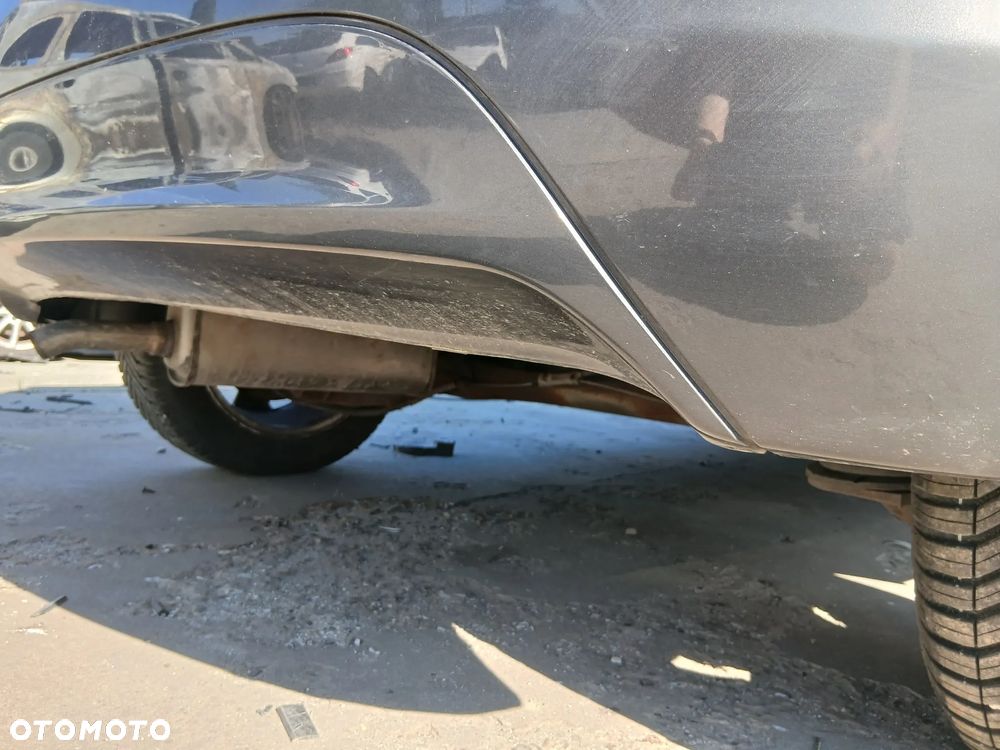 Opel Meriva B Zderzak Tył Tylny Czujniki Parkowania  Kolor Z177 - 4