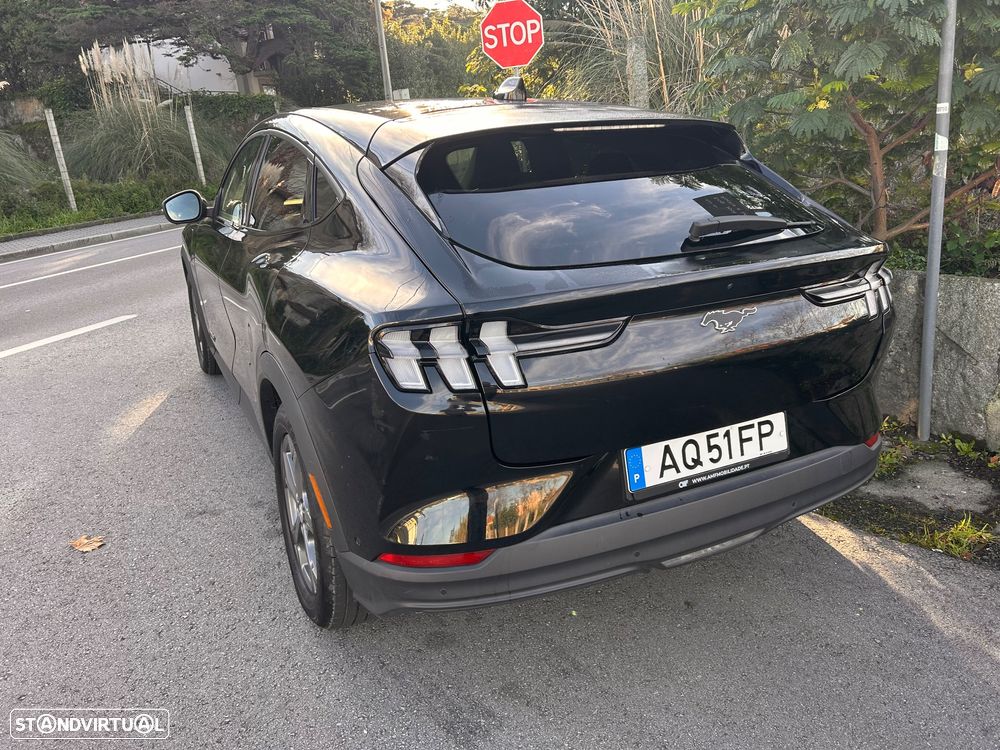 Ford Mustang Mach-E Alargada - 5