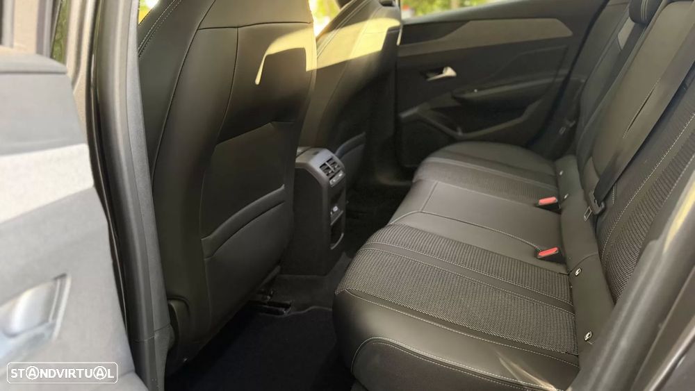 Peugeot 308 SW 1.6 Hybrid Allure e-EAT8 - 24