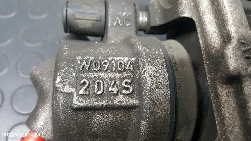 PINÇA DE TRAVÃO FRENTE DIREITA BMW SERIE 1 LIM. (F20) 116D - 6