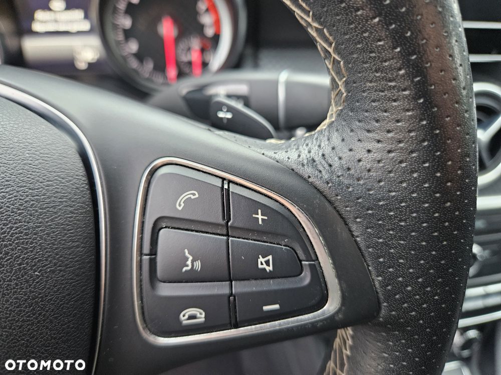 Mercedes-Benz Klasa A 180 7G-DCT StreetStyle - 23