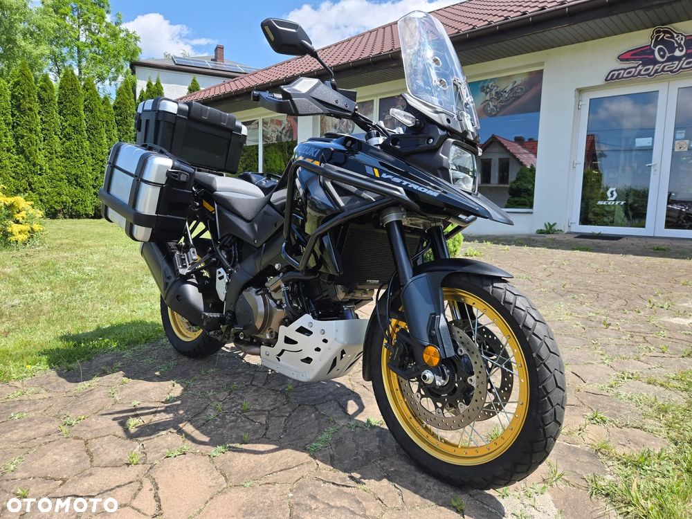 Suzuki V-STROM - 2