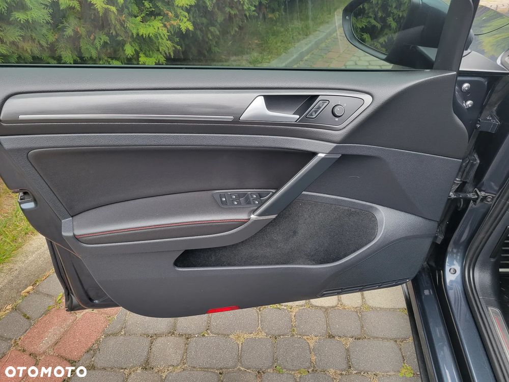 Volkswagen Golf GTI BlueMotion Technology DSG - 11