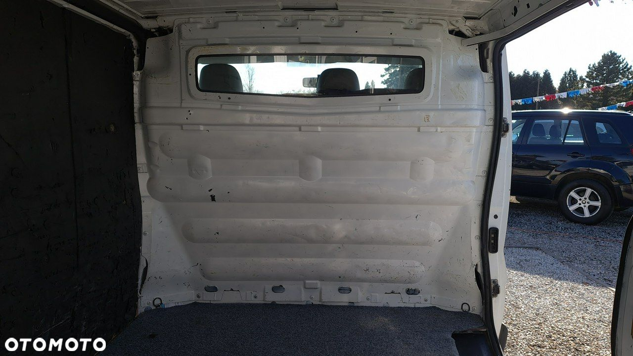 Opel Vivaro - 17