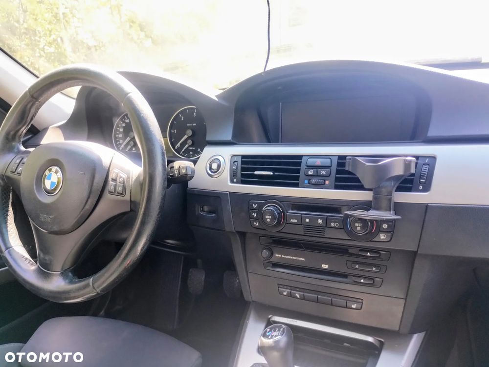 BMW Seria 3 320d - 17