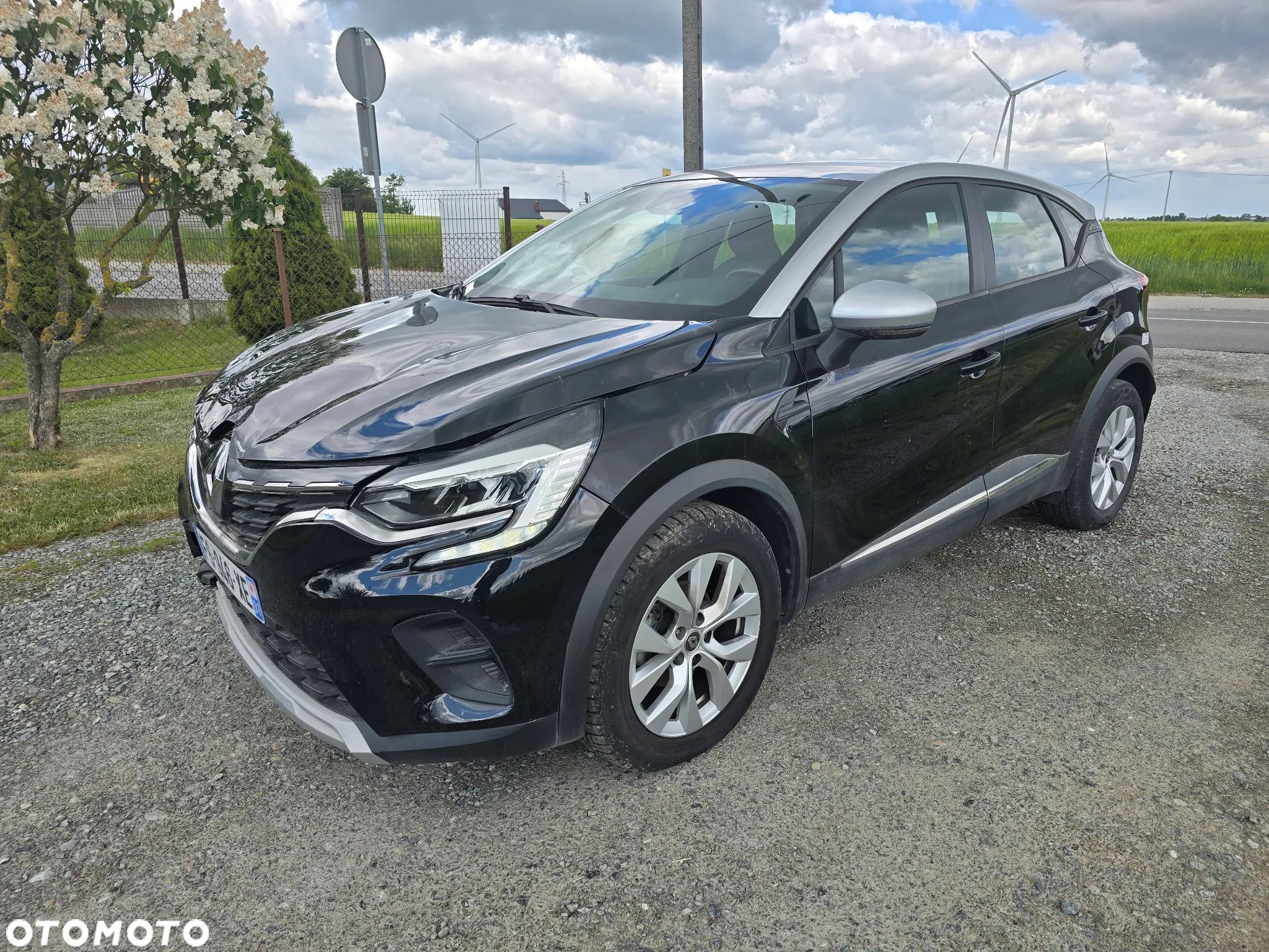 Renault Captur TCe 100 INTENS - 1