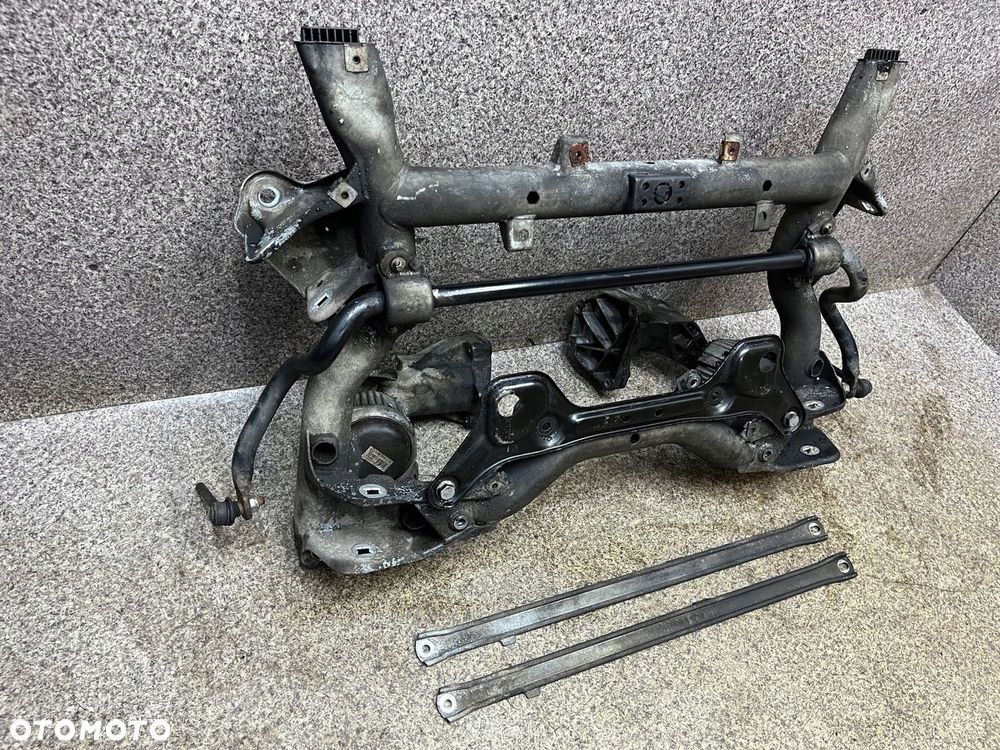 Sanki wozek zawieszenie poduszki silnika drazek Mercedes W204 2.2 CDI - 5