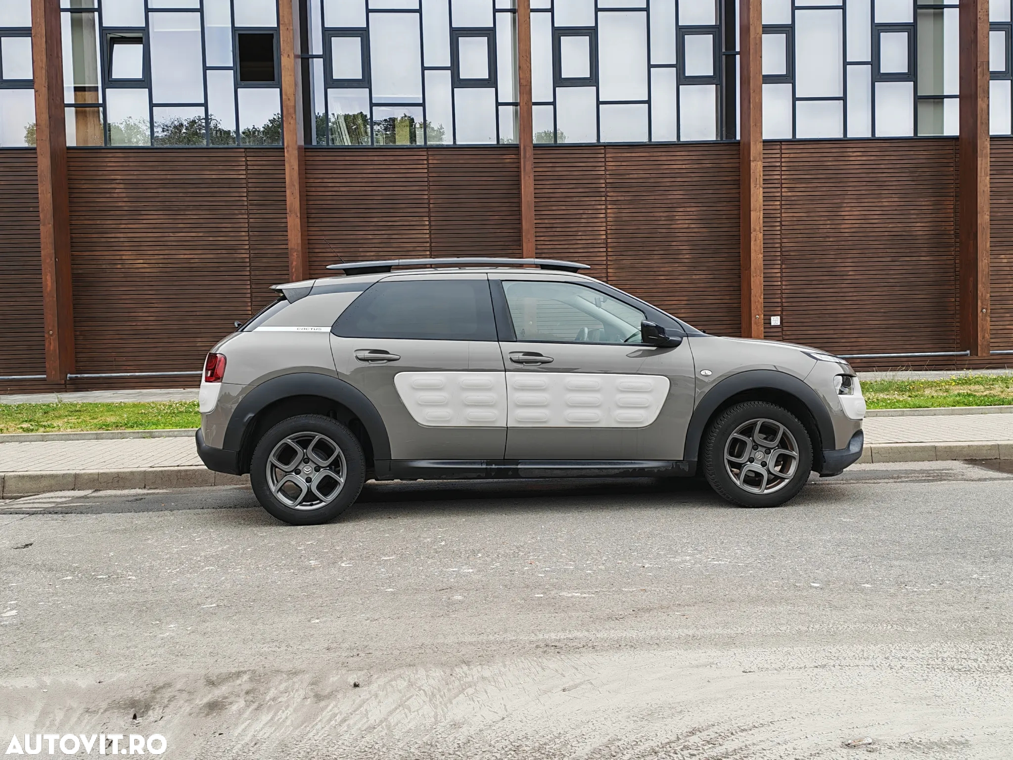 Citroën C4 Cactus VTi 82 Shine Edition - 15