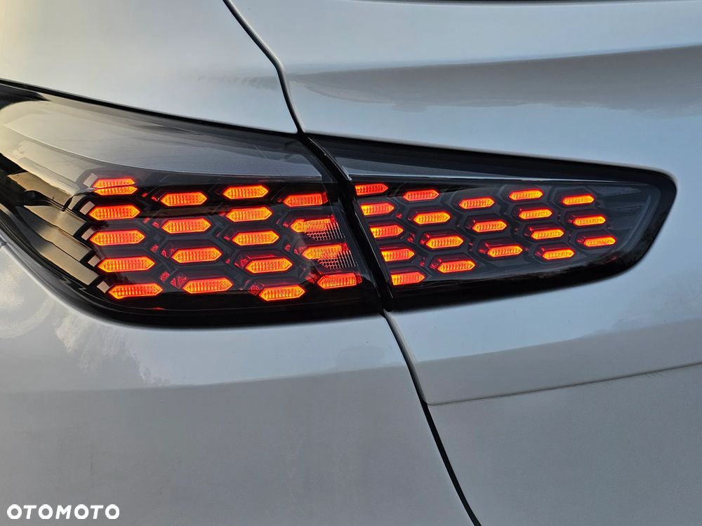 Kia XCeed 1.5 T-GDI OPF DCT7 GT-LINE - 11
