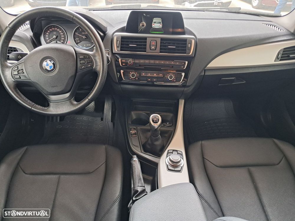 BMW 116 d EfficientDynamics - 12