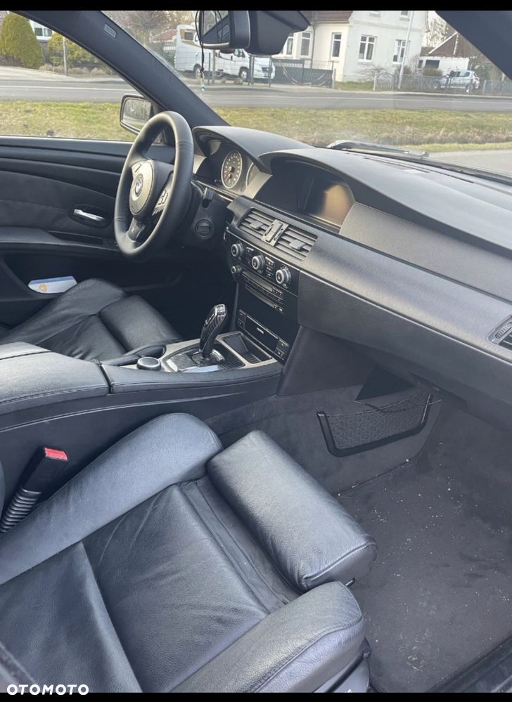 BMW Seria 5 525d - 5
