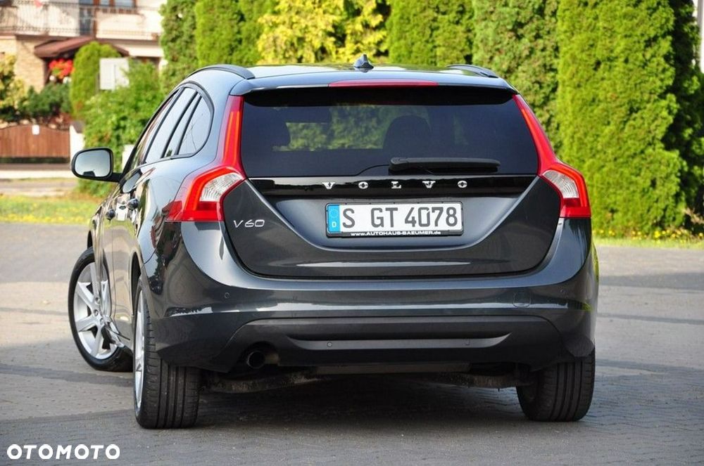 Volvo V60 D3 Momentum - 21