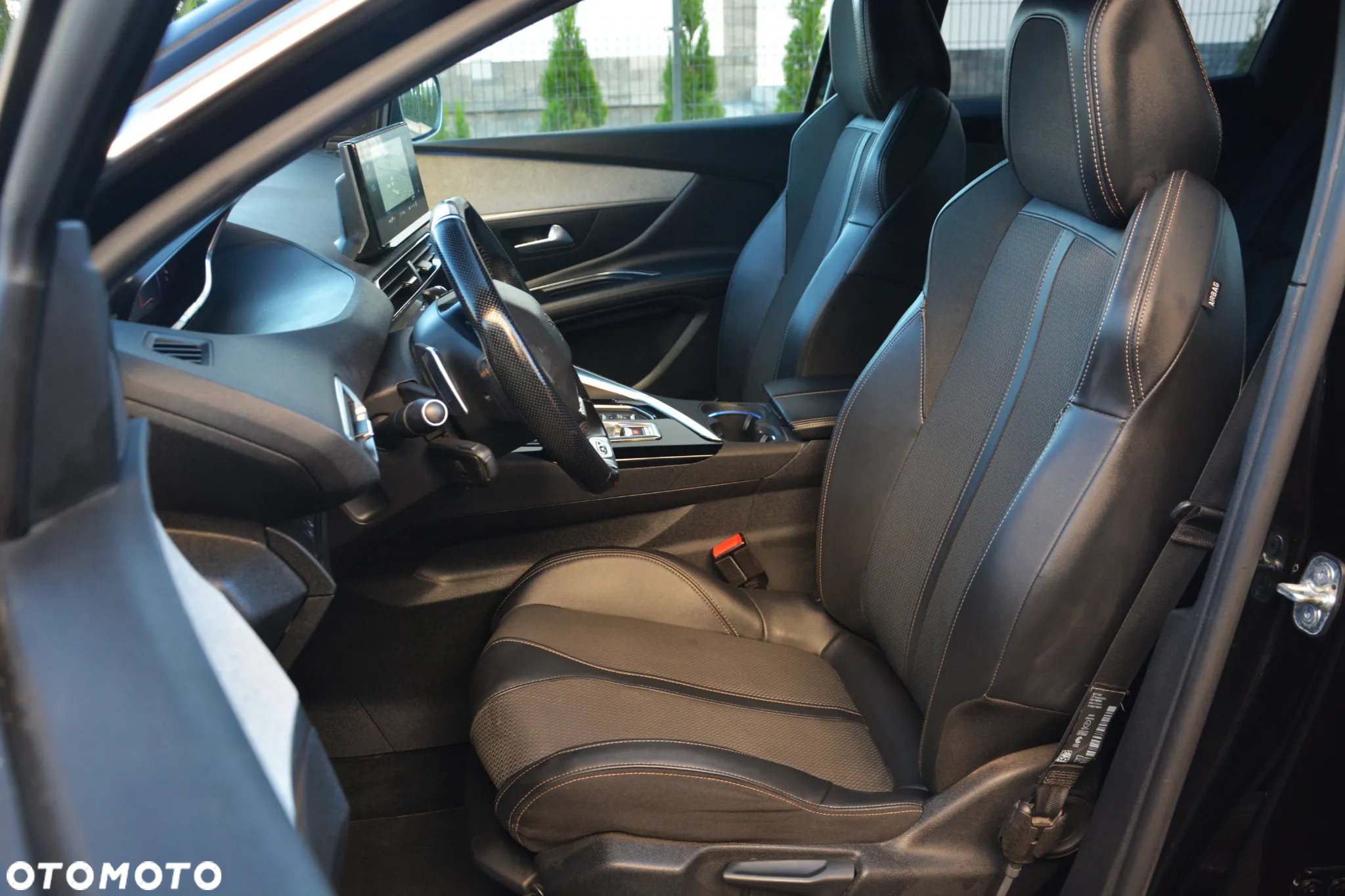 Peugeot 3008 1.5 BlueHDi GT S&S EAT8 - 18