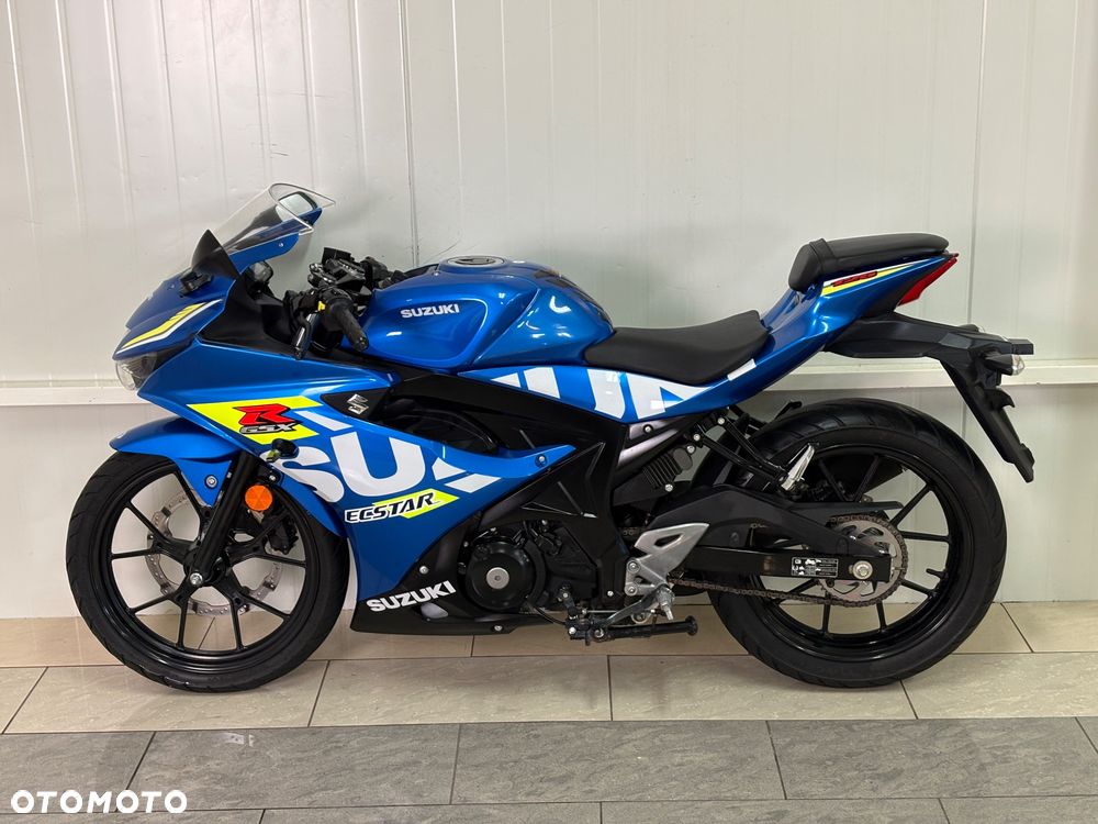 Suzuki GSX-R - 6