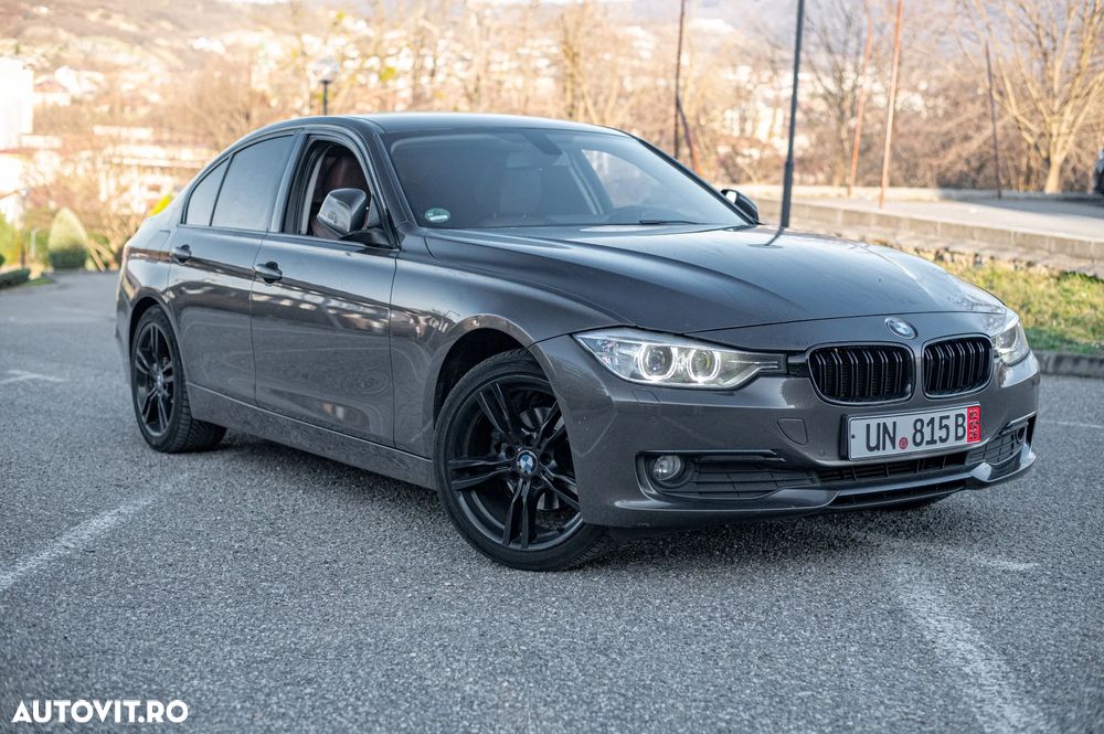 BMW Seria 3 320d Aut. - 11