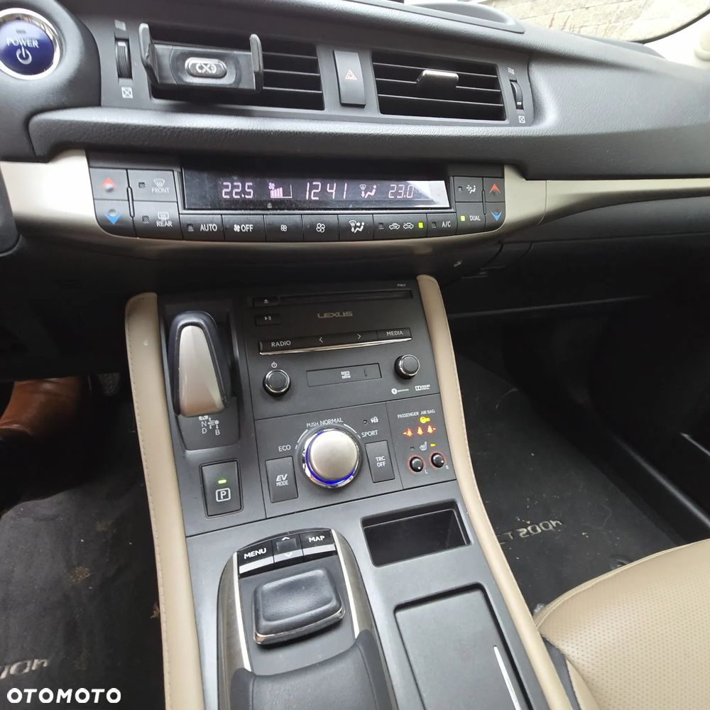 Lexus CT Limited Edition - 10