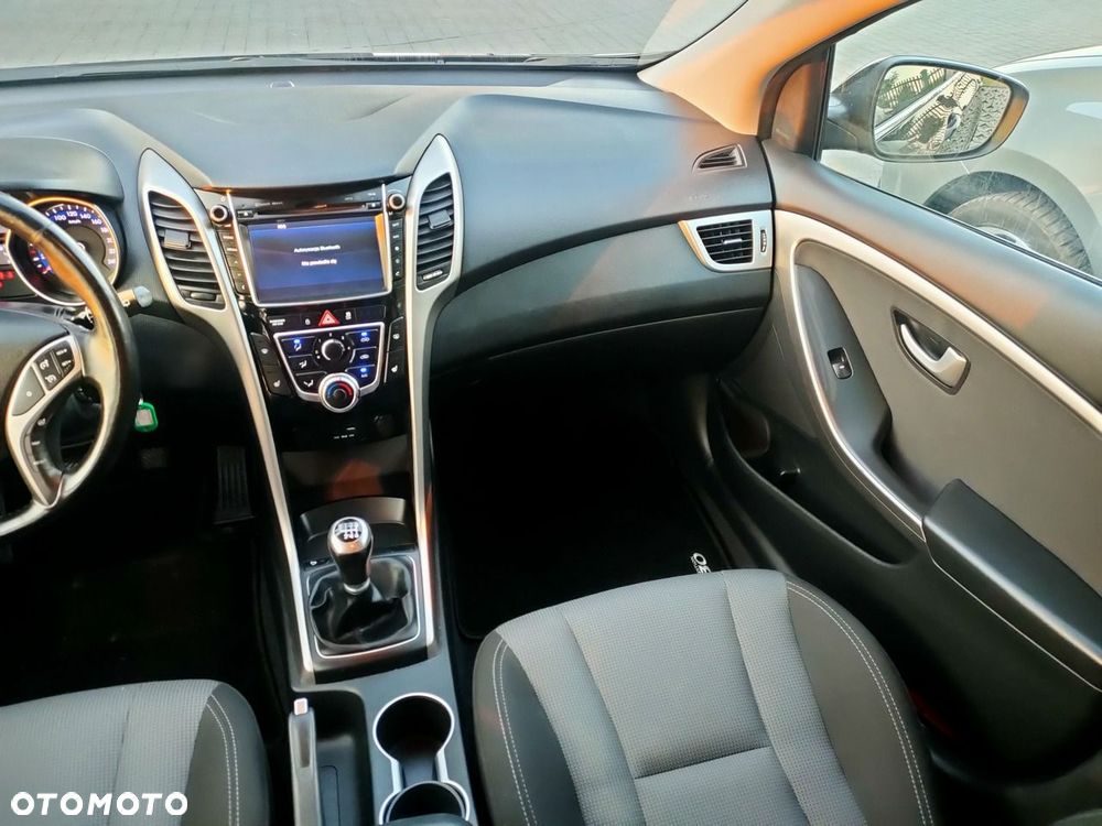 Hyundai i30 1.6 CRDI Passion - 32