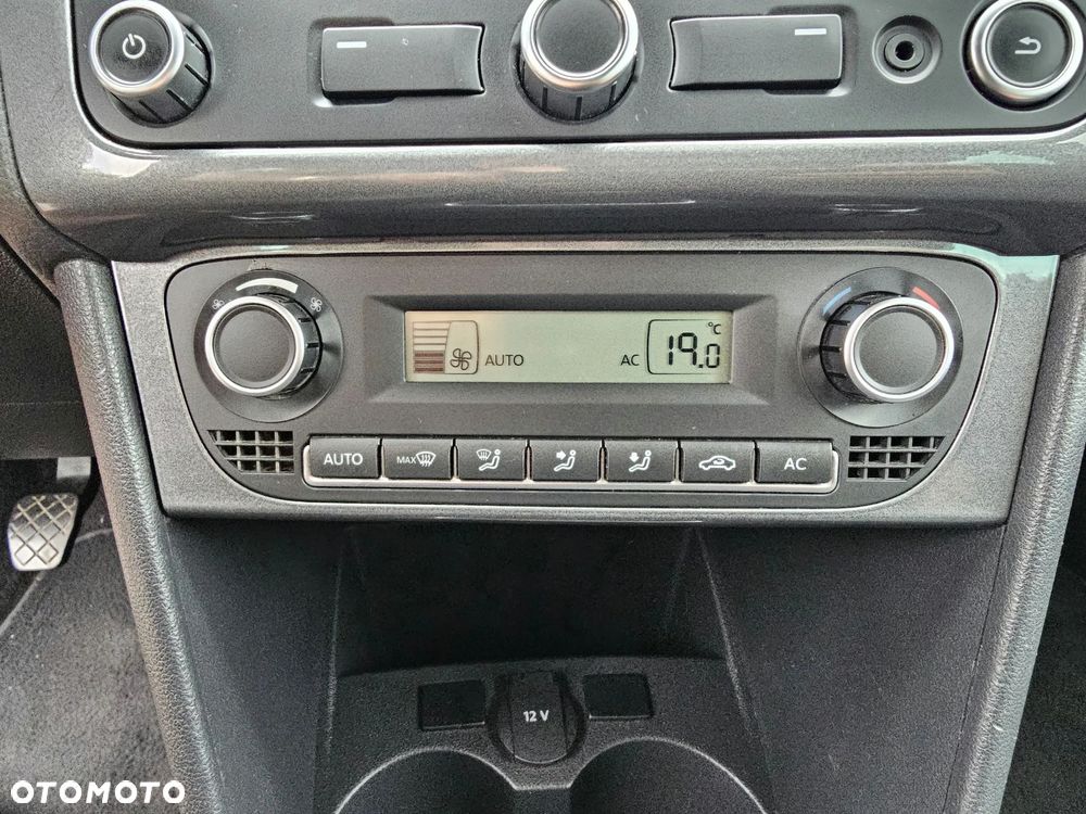 Volkswagen Polo 1.6 TDI Highline - 21