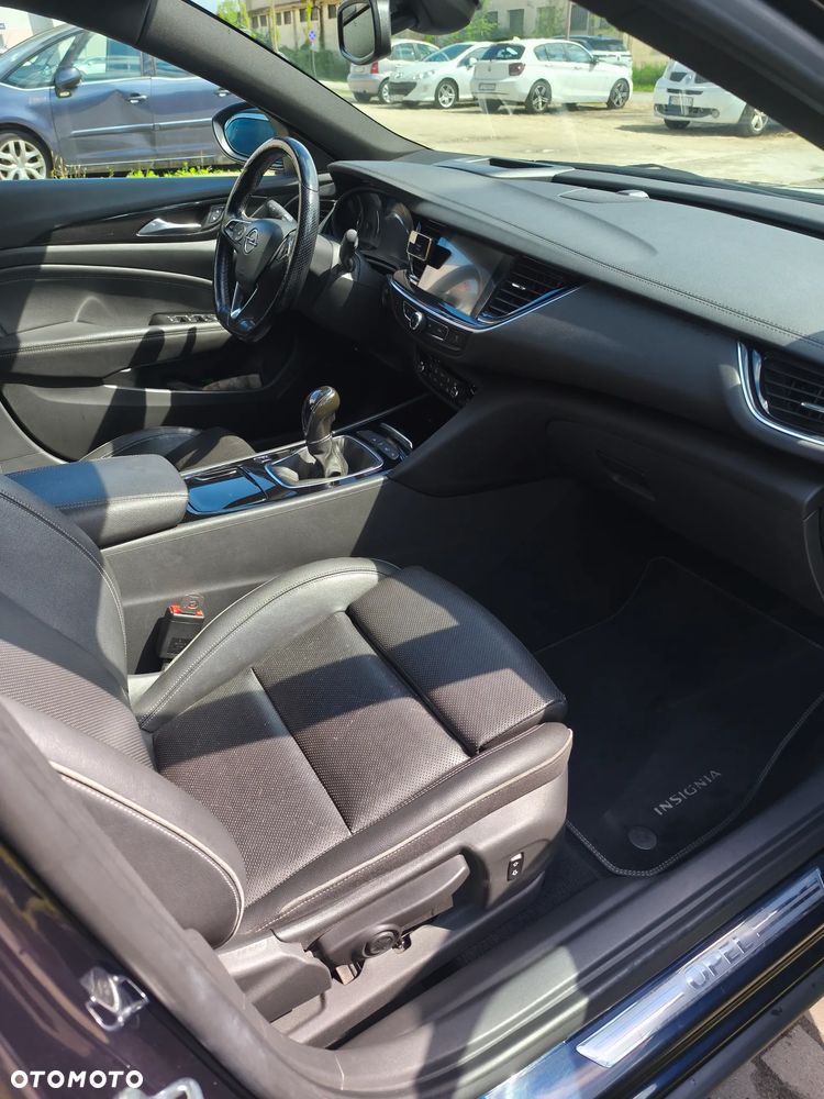Opel Insignia 2.0 CDTI S&S - 10