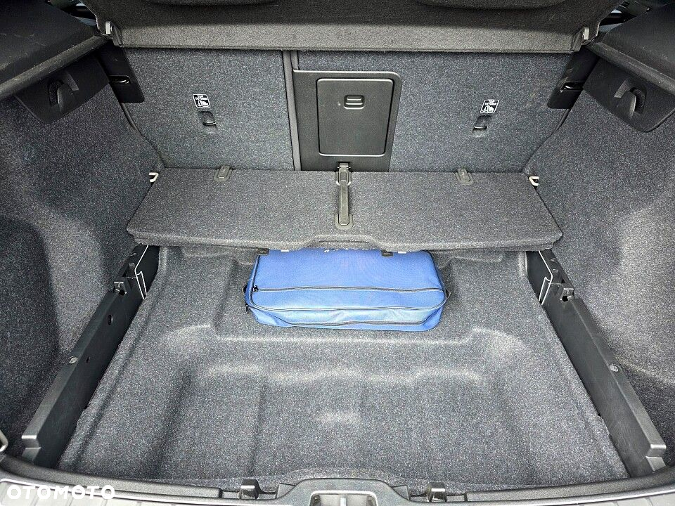 Volvo XC 40 T2 Core - 23