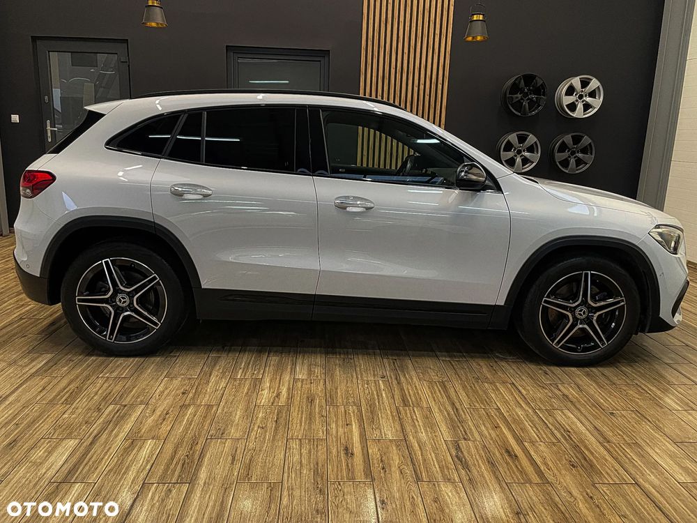 Mercedes-Benz GLA 250 AMG Line - 7