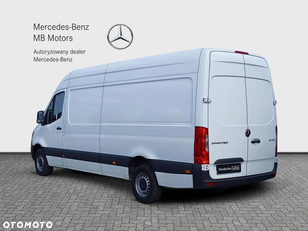 Mercedes-Benz Sprinter - 4