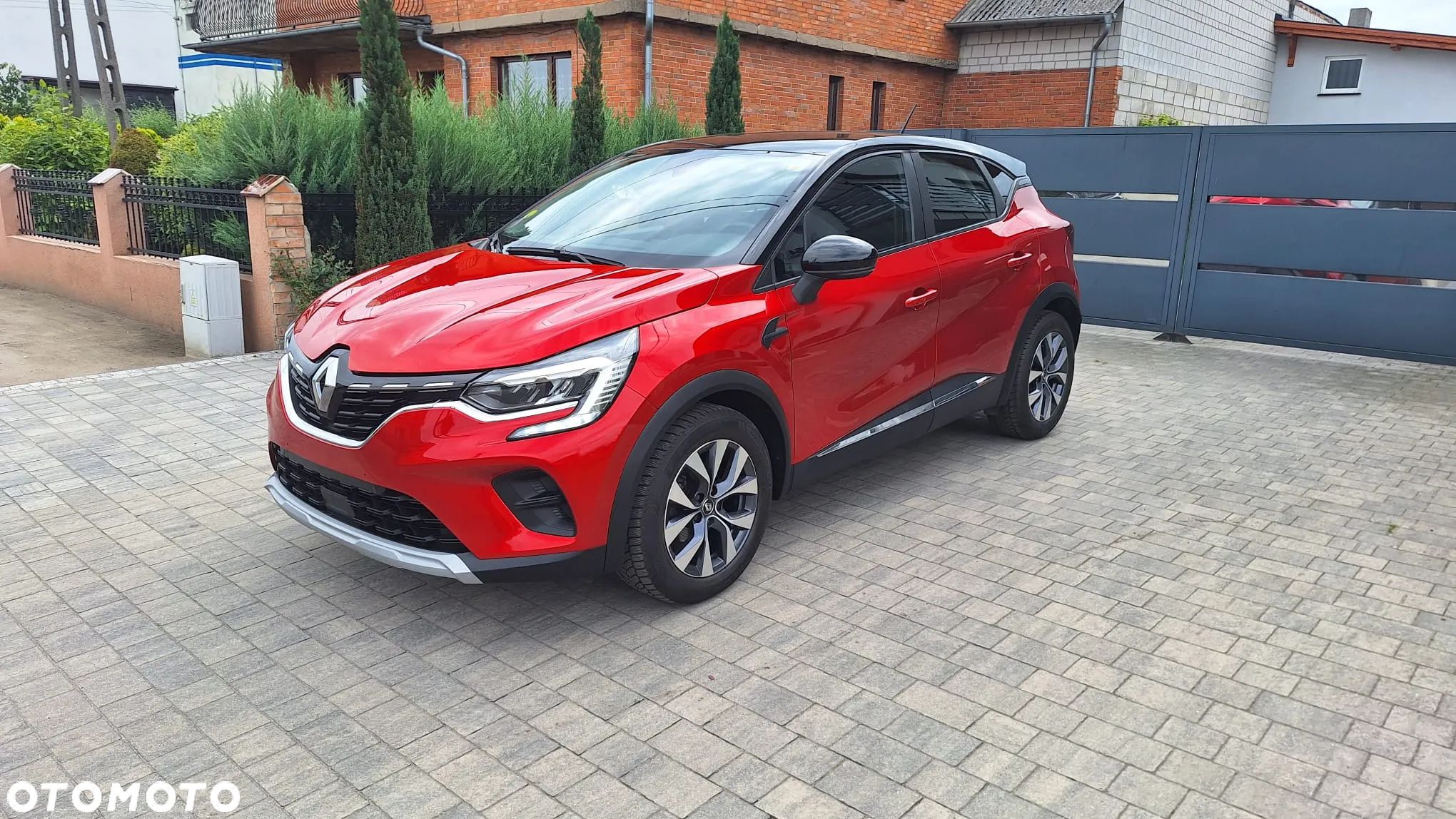 Renault Captur - 1