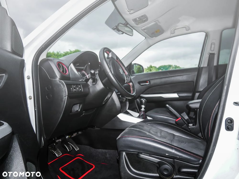 Suzuki Vitara 1.4 Boosterjet Premium 2WD - 10