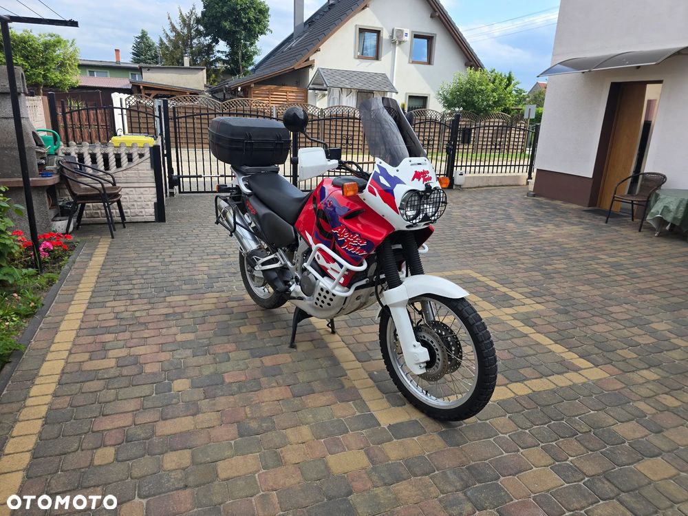 Honda XRV - 23