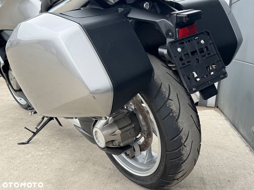 Honda VFR - 29