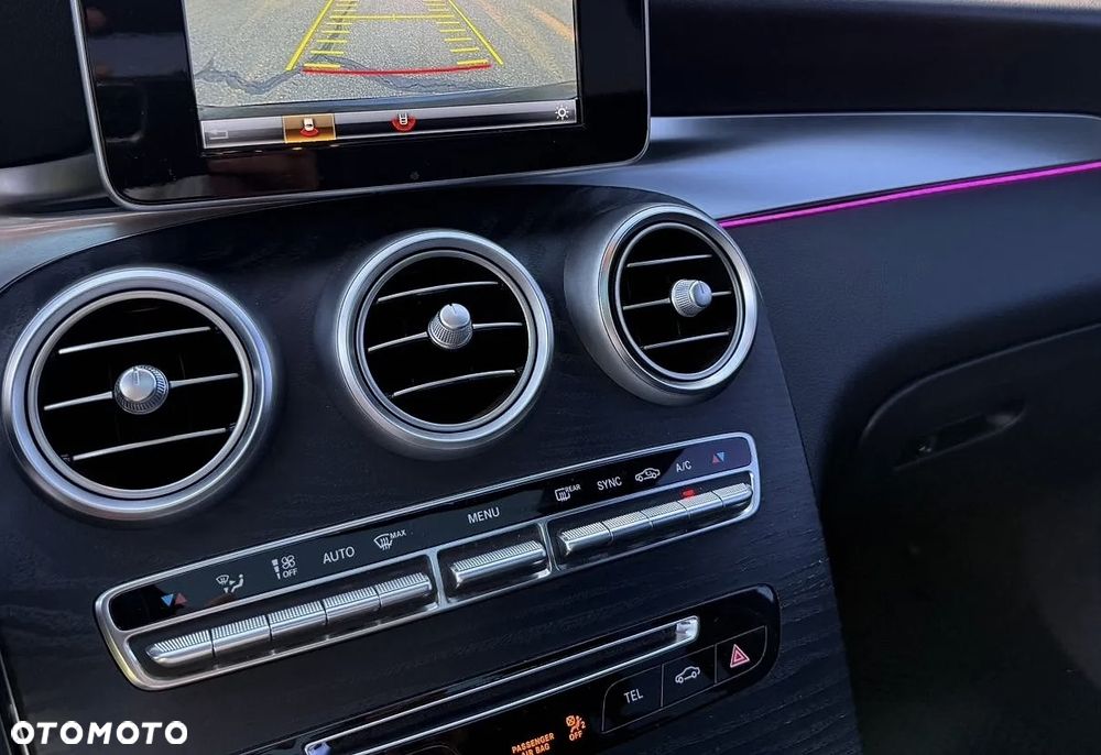 Mercedes-Benz GLC - 19