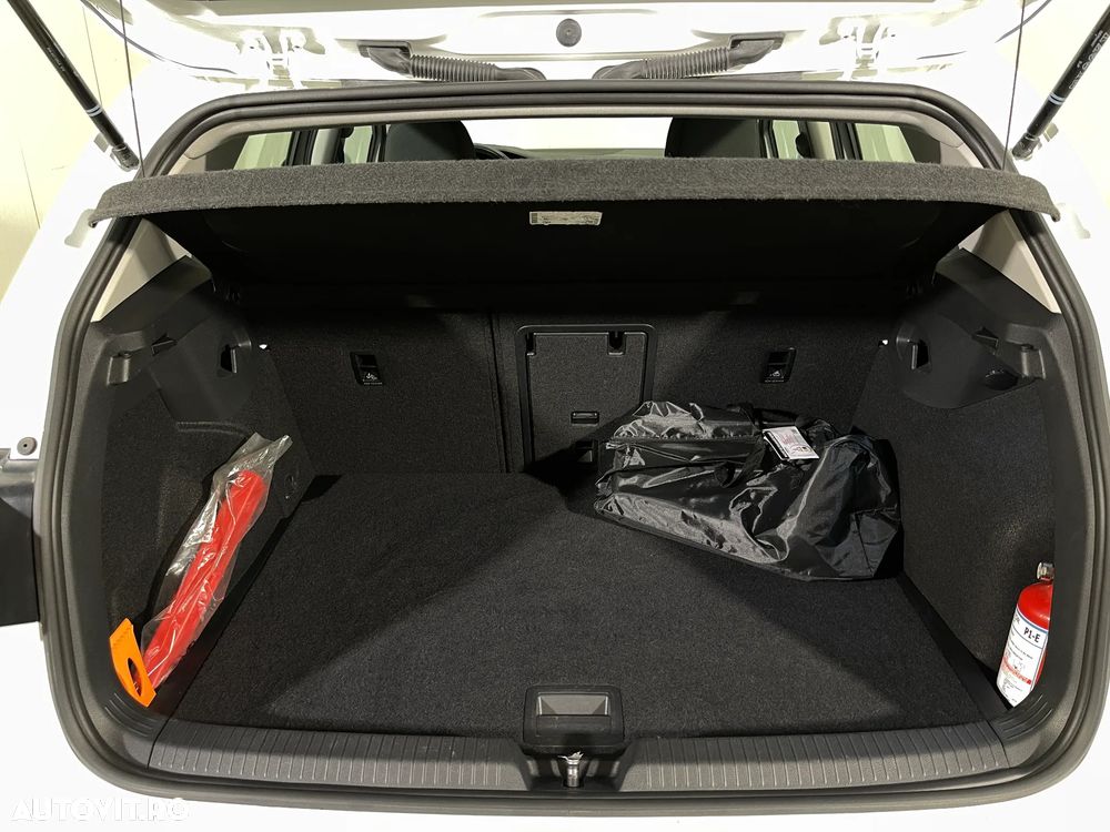 Volkswagen Golf 1.0 TSI Life - 14