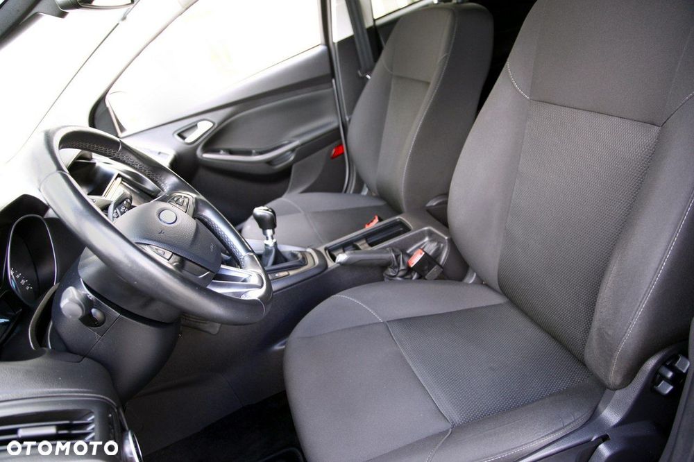 Ford Focus 1.0 EcoBoost Trend Edition - 17