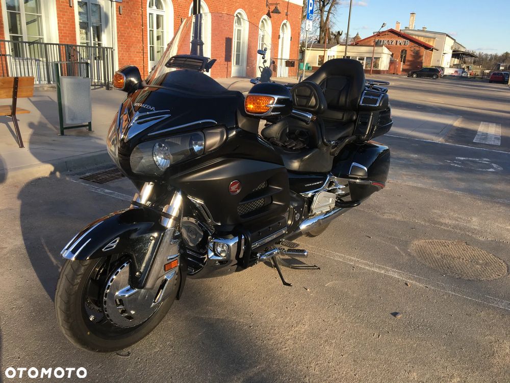 Honda GL - 6