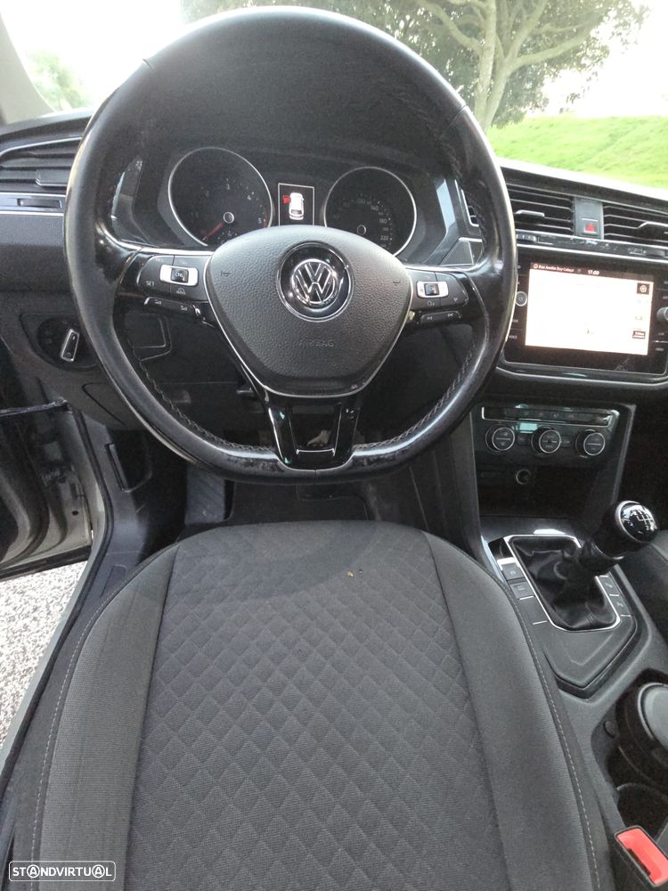 VW Tiguan 1.6 TDI Confortline - 20
