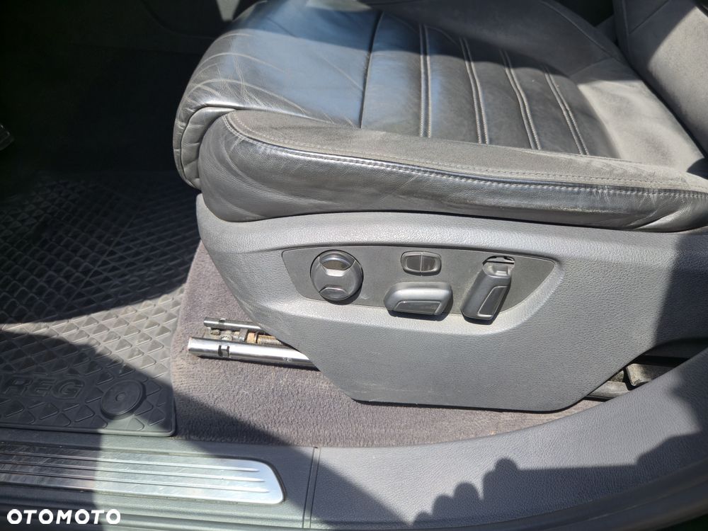 Volkswagen Touareg 3.0 V6 TDI 4XMot BMT - 20
