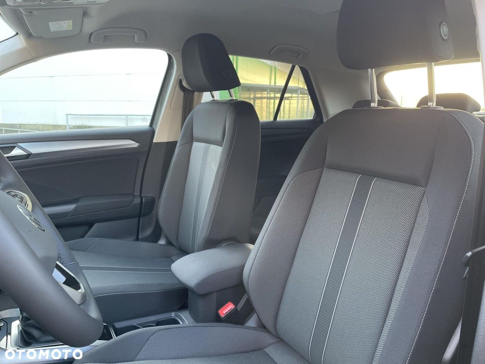 Volkswagen T-Roc - 10