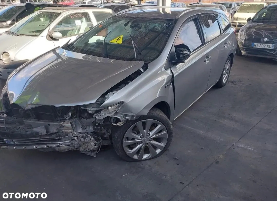 Toyota Auris 1.8 VVT-i Hybrid Automatik Comfort - 6