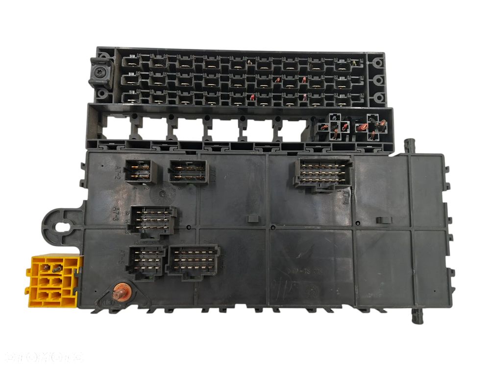 SKRZYNKA BEZPIECZNIIKÓW MERCEDES ATEGO 814 A0015432015 - 3