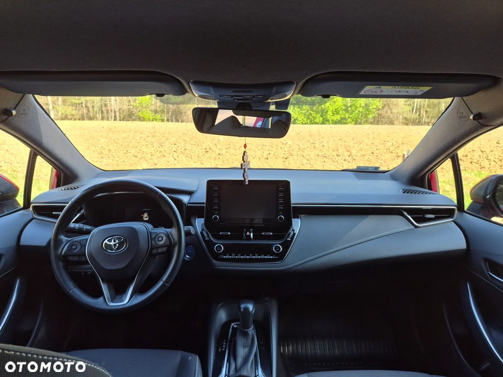 Toyota Corolla 2.0 Hybrid Executive - 11