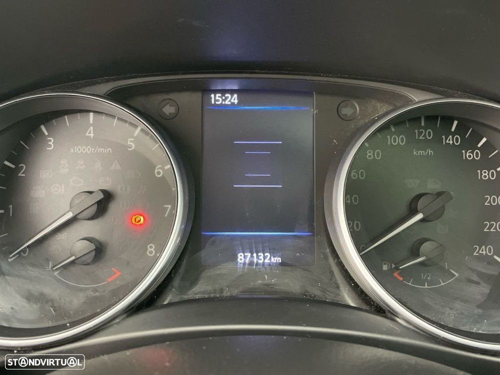 Nissan Qashqai 1.3 DIG-T N-Connecta DCT - 9