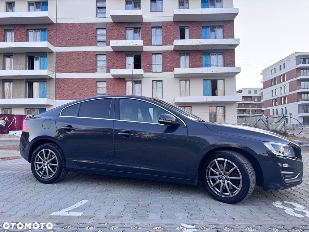 Volvo S60 T5 Drive-E Summum - 4